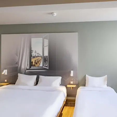 Bordeaux 3 Etoiles Hotel