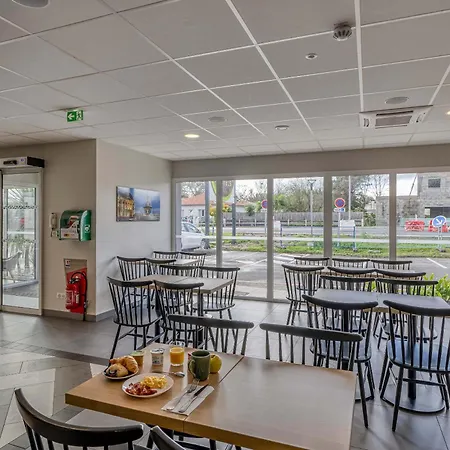 Bordeaux 3 Etoiles Le Haillan