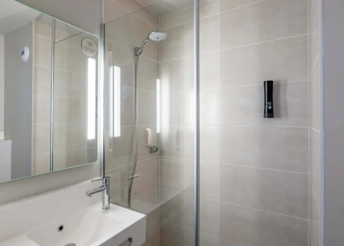 Bordeaux 3 Etoiles Le Haillan