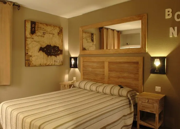 Bordeaux 3 Etoiles فندق 3*