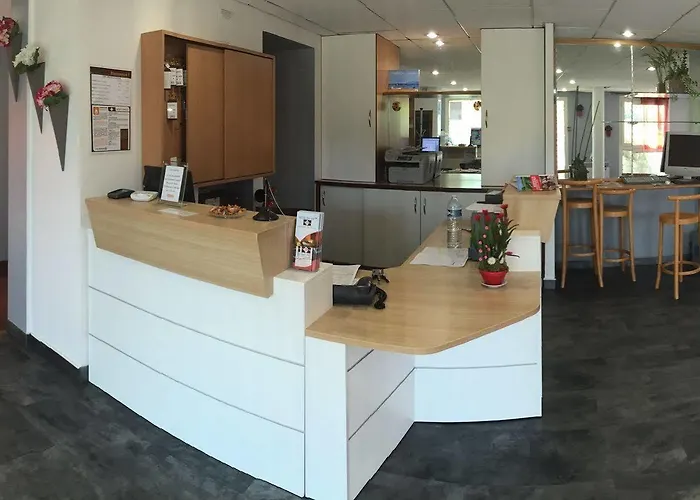 Bordeaux 3 Etoiles فندق