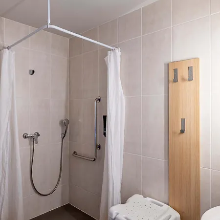 Bordeaux 3 Etoiles Szálloda 3*
