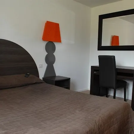 Szálloda Bordeaux 3 Etoiles 3*